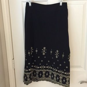 Dressbarn Women's Embroidered Skirt Sz 20W